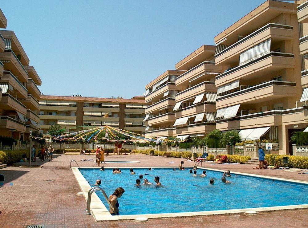 Rvhotels Apartamentos Ses Illes Blanes Esterno foto